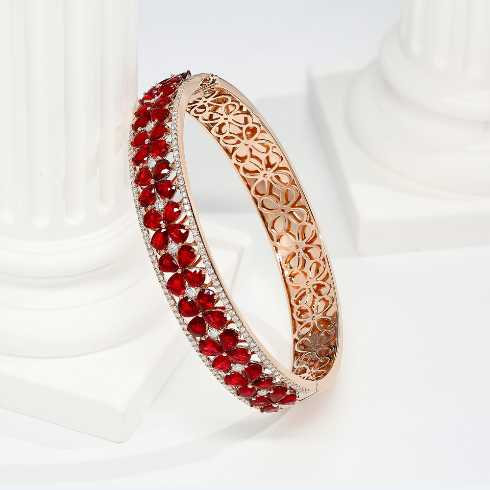 Fragrant Splendor 18K Gold & Ruby Bracelet