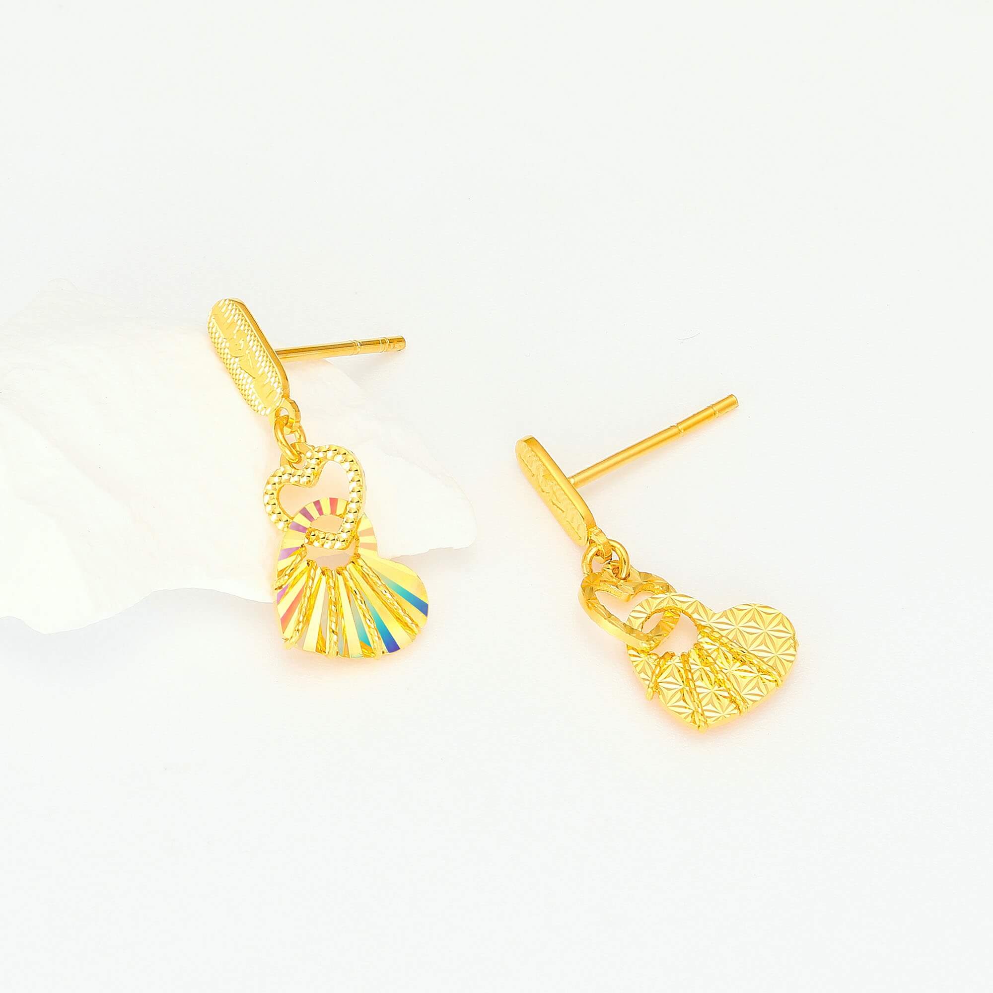 Shining Heart Whispers Collection · 5G Gold Iridescent Heart Earrings