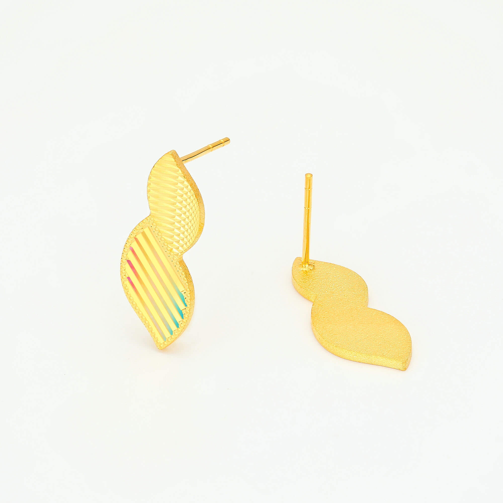 Elegant Style Collection · 5G Gold CNC Iridescent Earrings