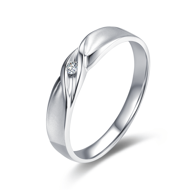 "Love's Bond 1 - Enchanted by Love" 18K Gold Men's Diamond Ring for Couples